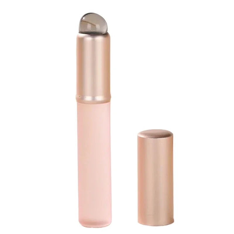 Silicone Lip Brush With Cover For Flawless Makeup - Smarsty