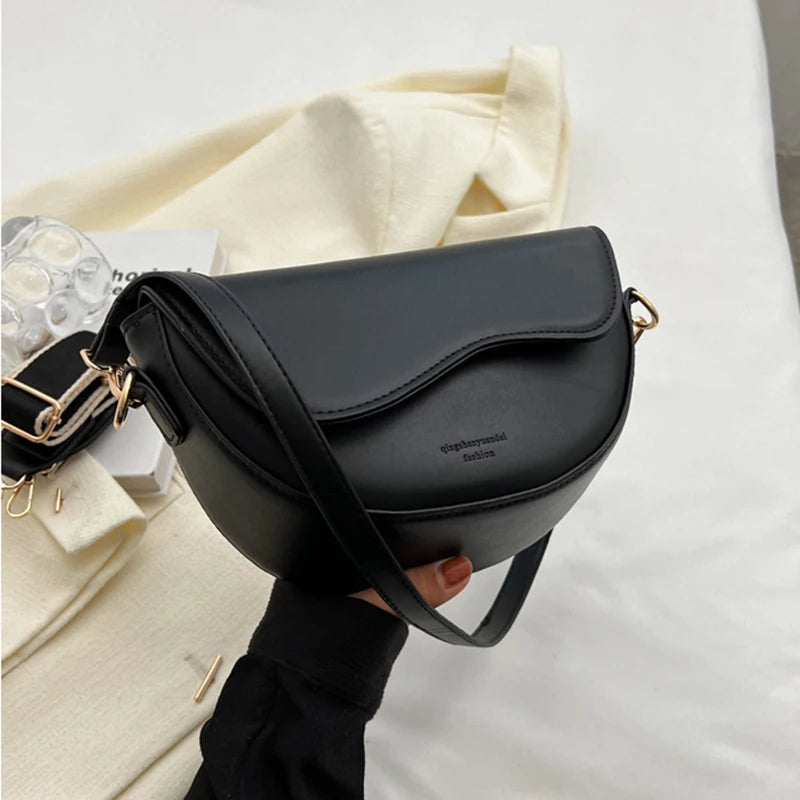 Women Vintage Saddle Bag With Wide Strap Crossbody - Smarsty