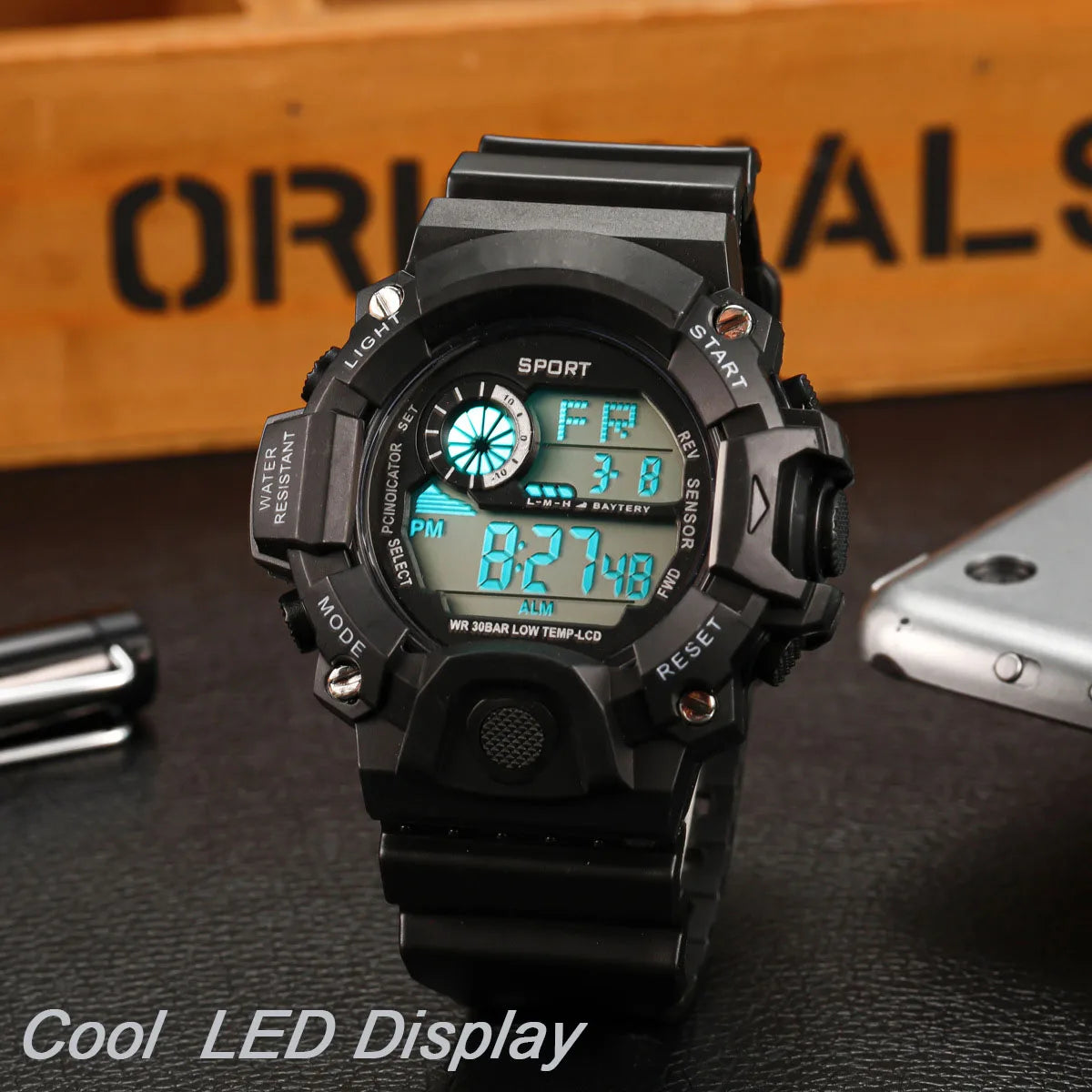 Men's Waterproof Sports Watch with Luminous Display and Alarm - Smarsty