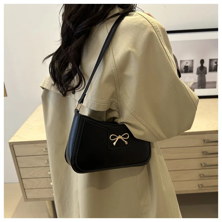 Metal Bow Shoulder Bag For Women With Classic Baguette - Smarsty
