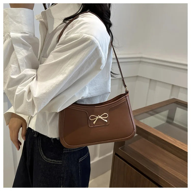 Metal Bow Shoulder Bag For Women With Classic Baguette - Smarsty