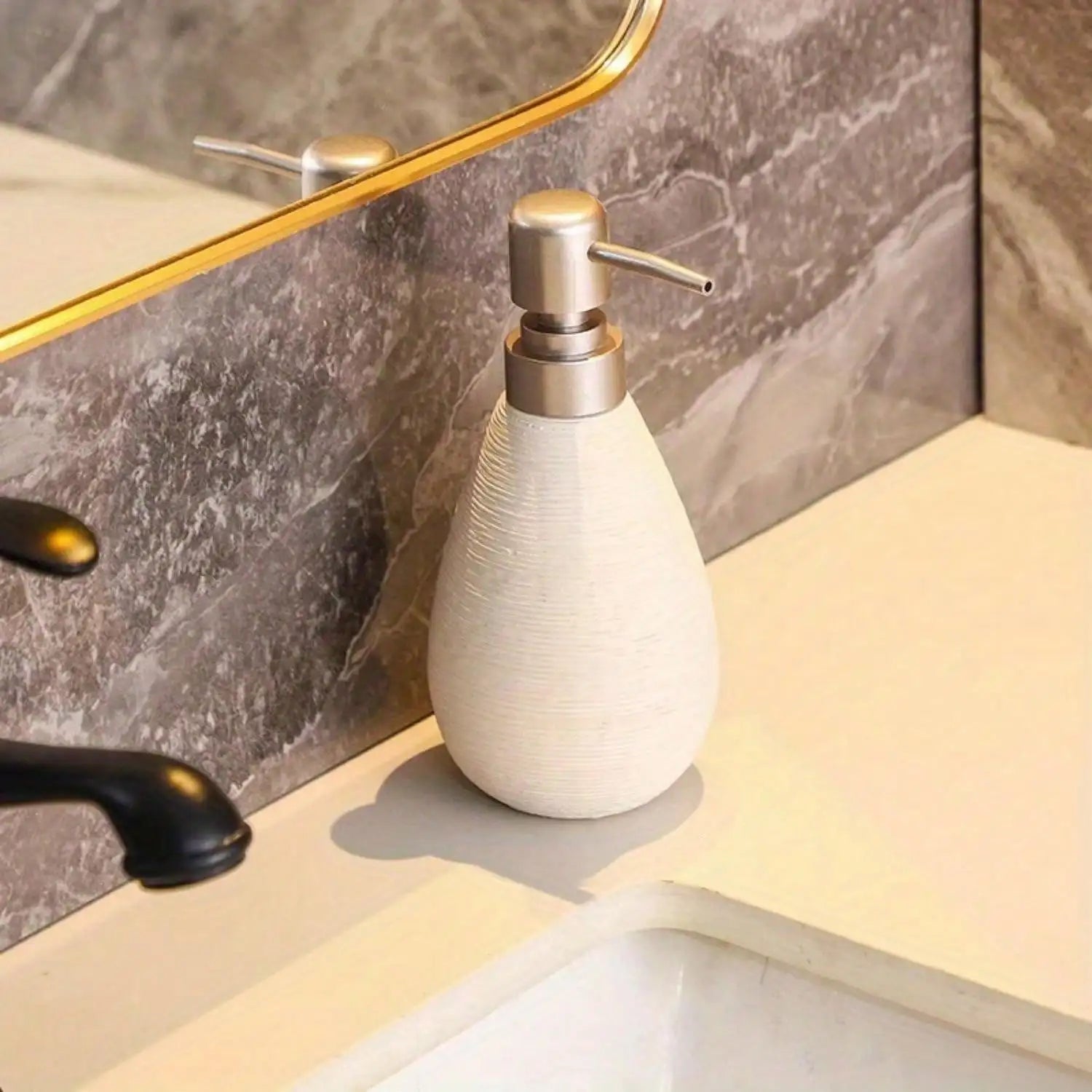 Creative Retro Ceramic Soap Dispenser with Pump - Smarsty
