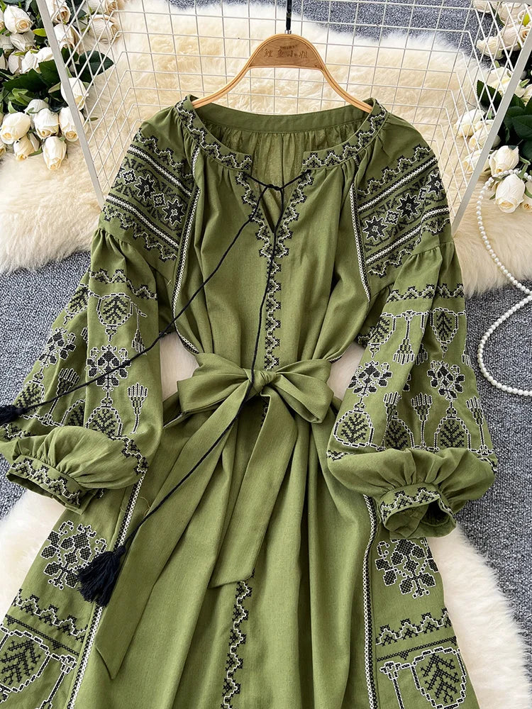 Bohemian Retro Ethnic Style Dress Women's New Spring Autumn Embroidered Lace Up Lantern Sleeves Waist Cinching Long Dress A155 - Smarsty