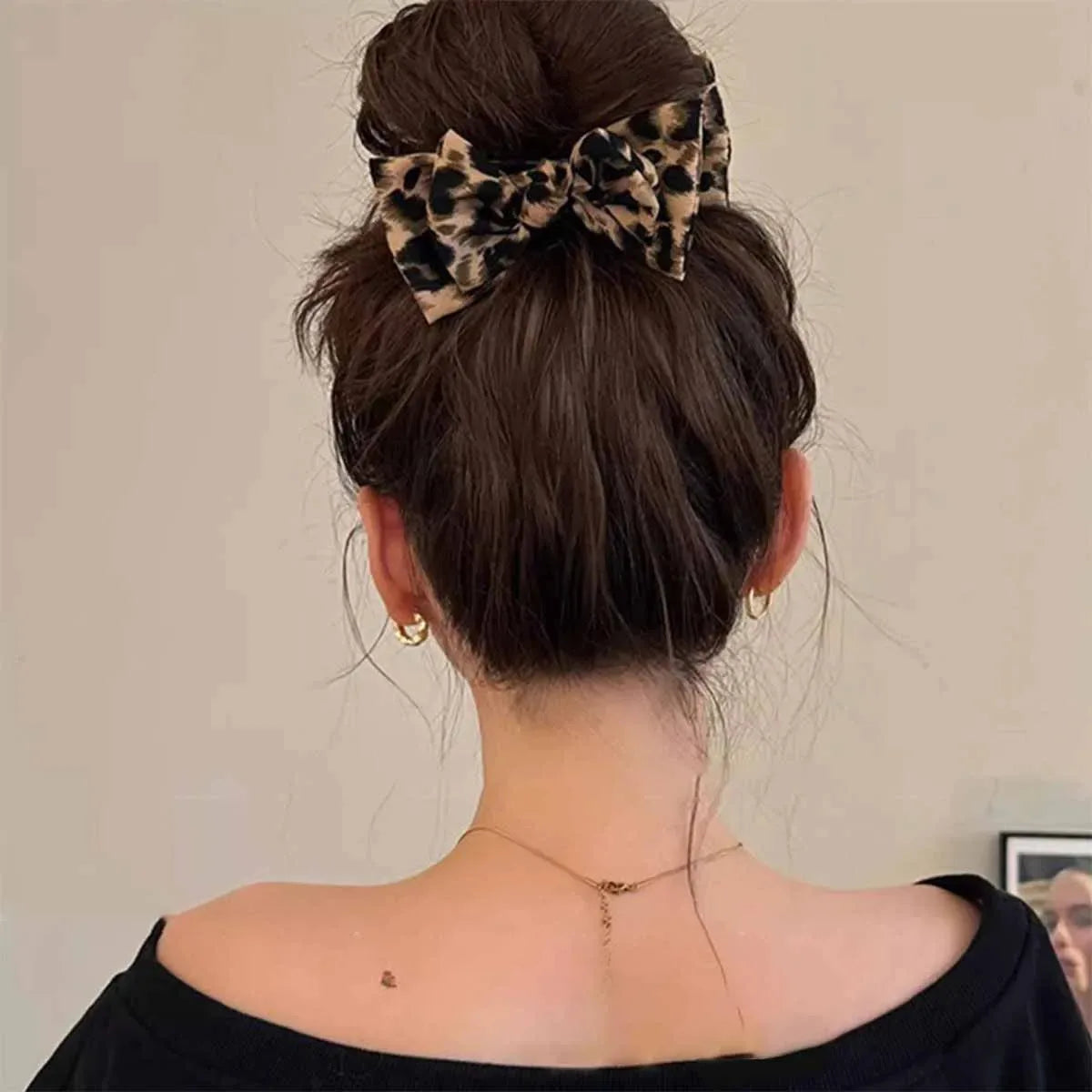 Vintage Leopard Print Bow Hair Accessory for Women - Smarsty