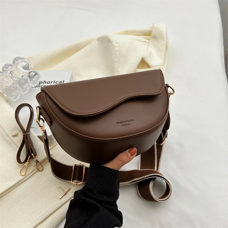 Small Leather Saddle Bag For Women Crossbody Vintage Style - Smarsty
