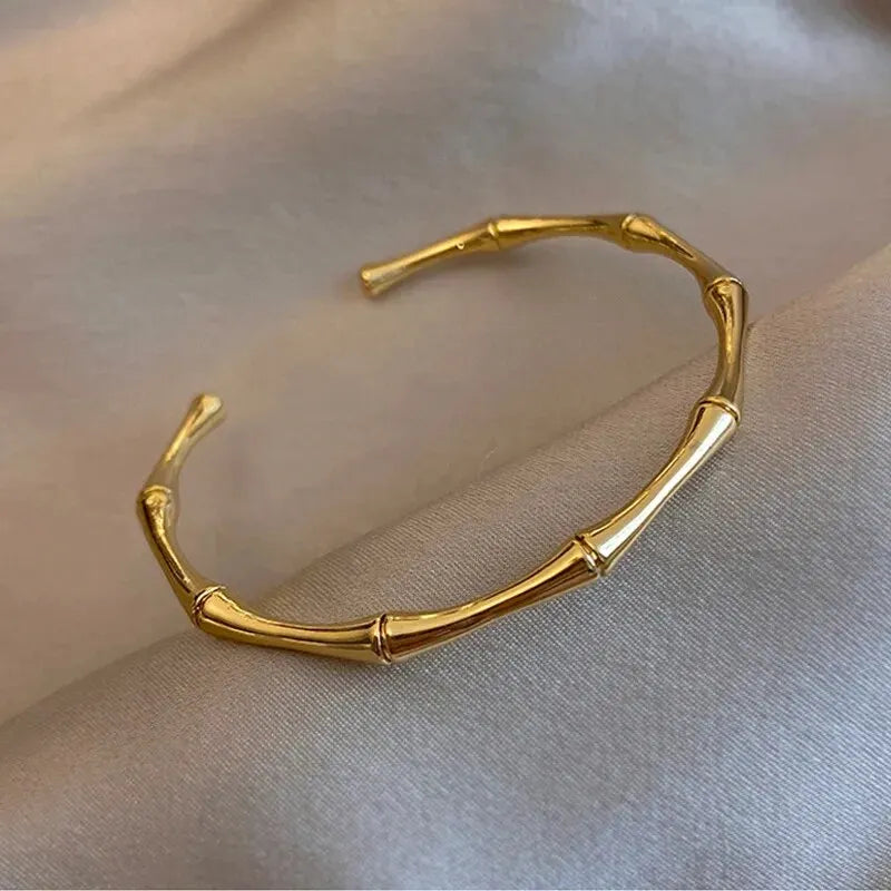 Creative Gold Cuff Bracelet for Women’s Fashion - Smarsty