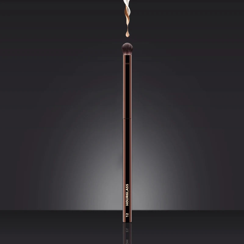 Hourglass No 12 Beveled Shadow Brush Soft Fiber Design - Smarsty