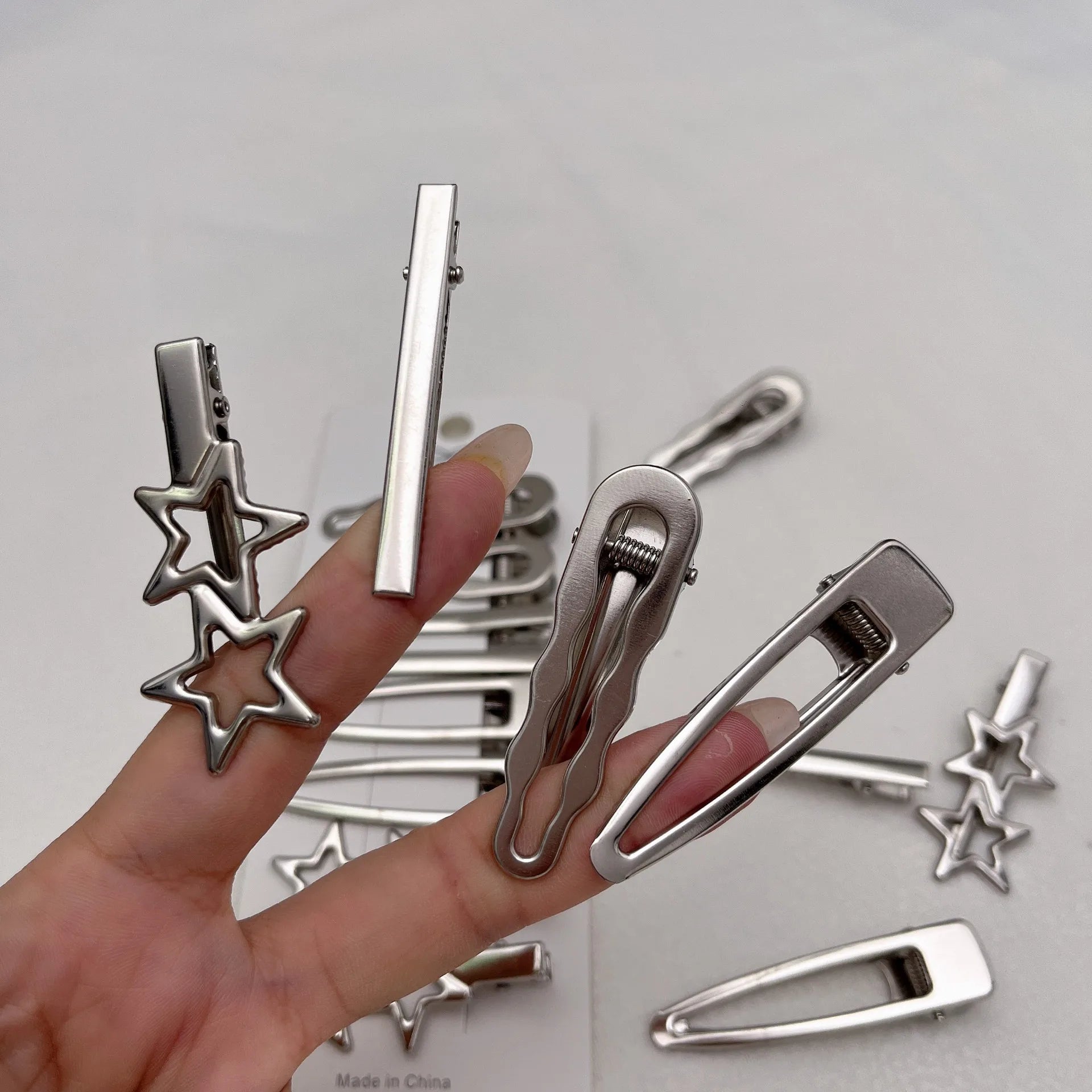 Silver Metal Duckbill Hair Clips for Stylish Women - Smarsty