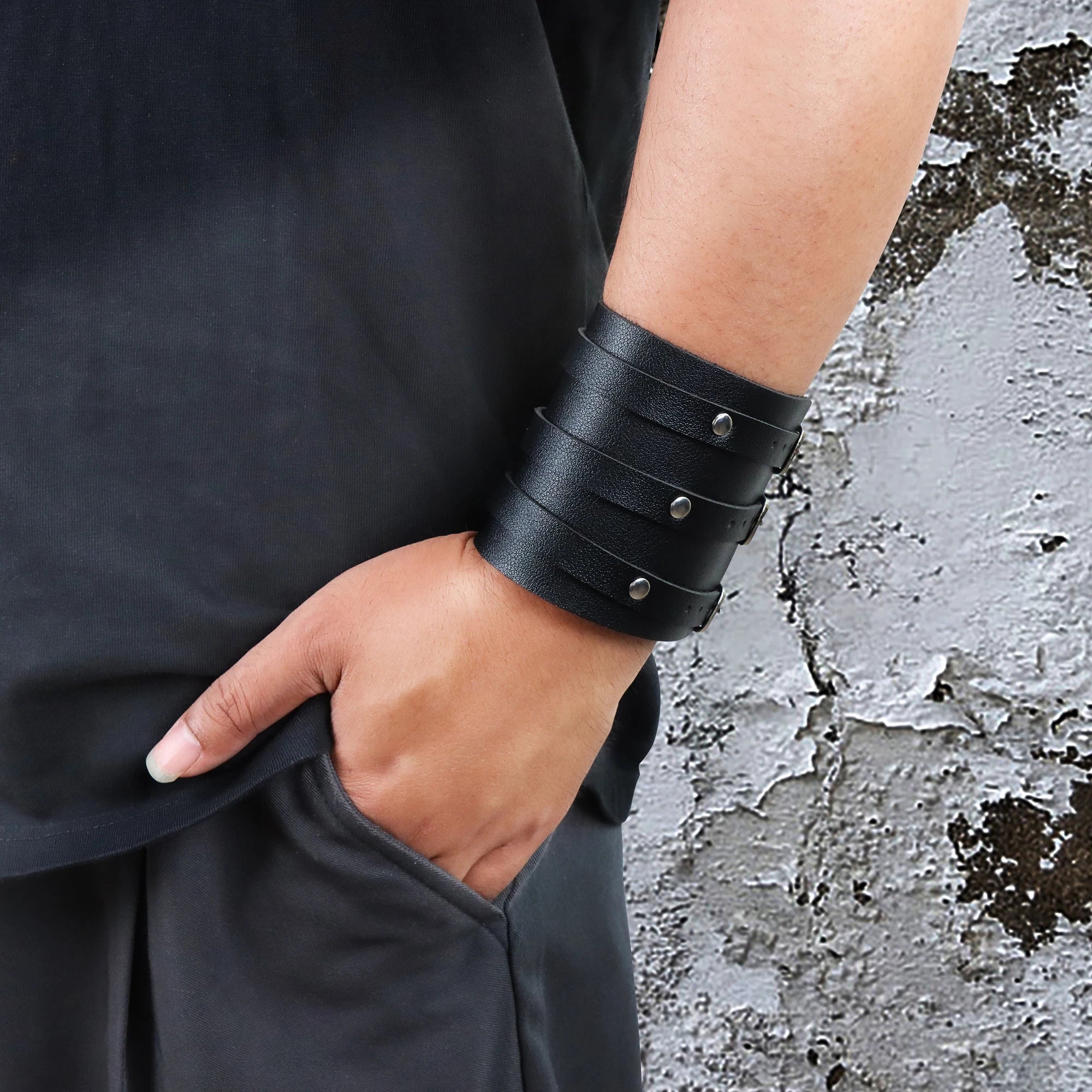 Vintage Leather Cuff Bracelet Adjustable Punk Wristband - Smarsty