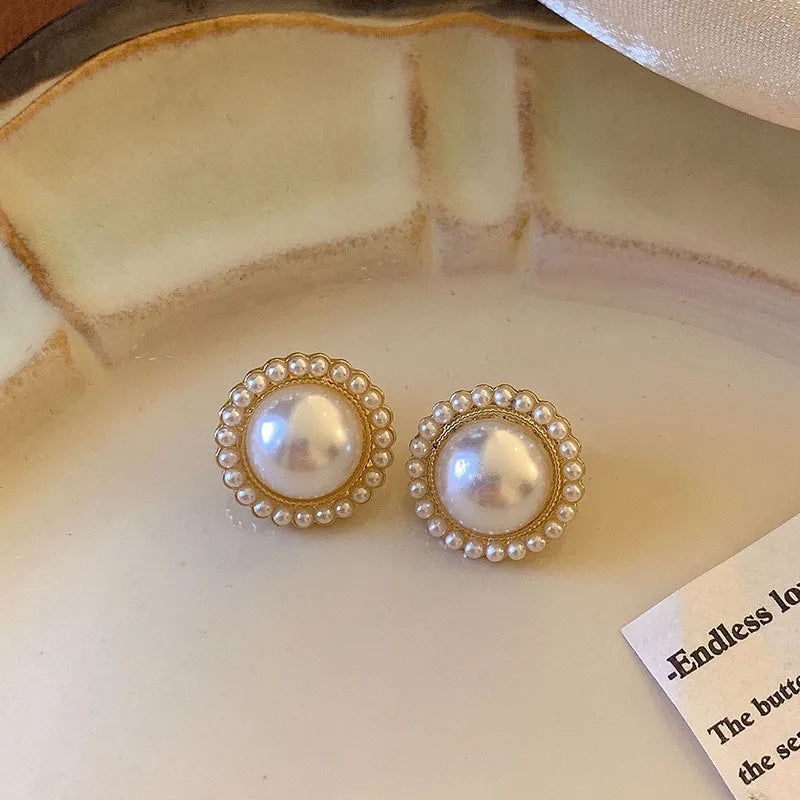 Pearl Stud Earrings For Women Geometric Round Design - Smarsty