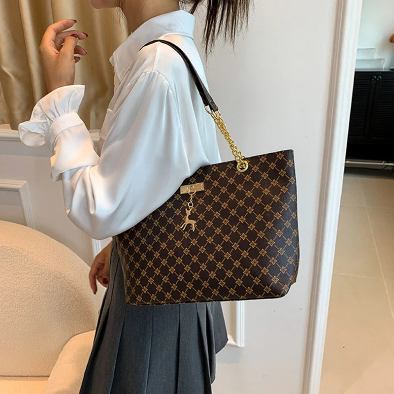 Soft Leather Tote Bag For Women With Hanging Accessories - Smarsty