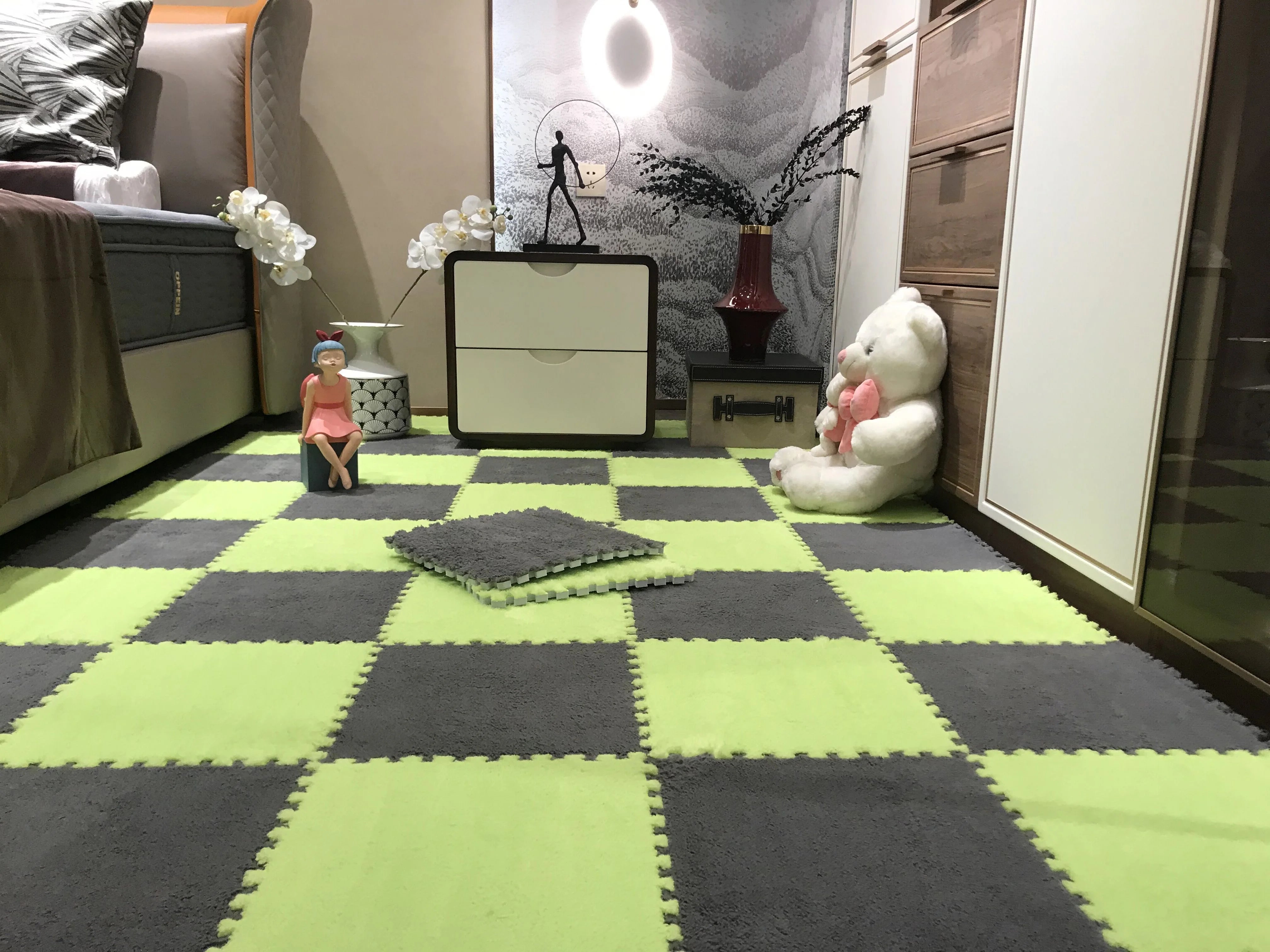 Soft Plush Children's Mat Baby Play Mat Baby Toys Eva Foam Puzzle Carpet In Children's Room Keep Warm Playmat 30*30*1CM by Smarsty