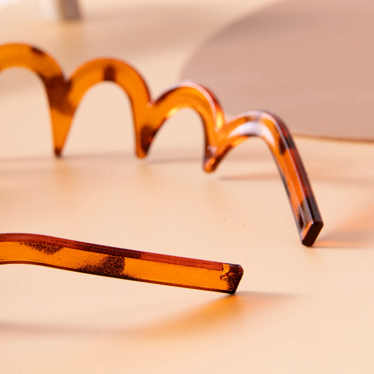 Korean Nonslip U Shape Headband With Fluffy Top Fixed Teeth - Smarsty