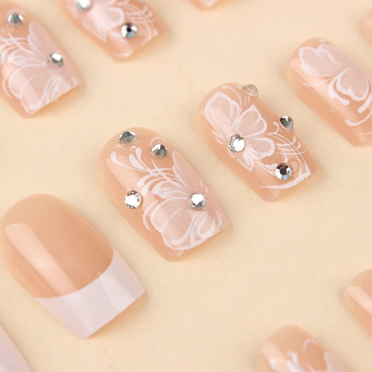 24 Piece Set Medium Long Press On Nails with Floral Design - Smarsty