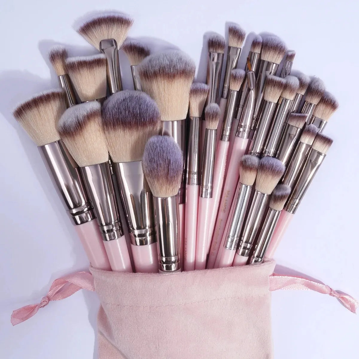 MAANGE 30 Piece Professional Makeup Brush Set with Bag - Smarsty