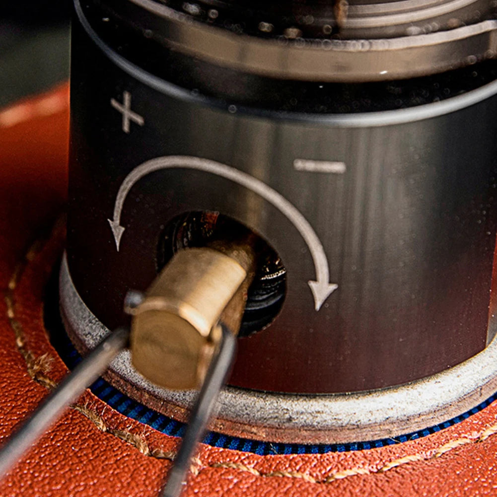 Camping Gas Lantern Butane Gas Light Lantern Multi-Function Gas Candle Light Metal Portable Tent Lantern for Camping Picnic