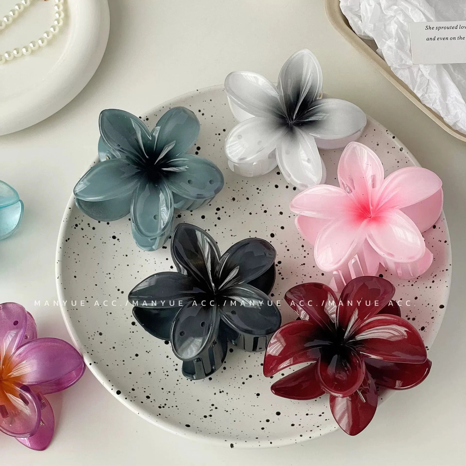 Elegant Gradient Flower Hair Clips Large Secure Hold - Smarsty
