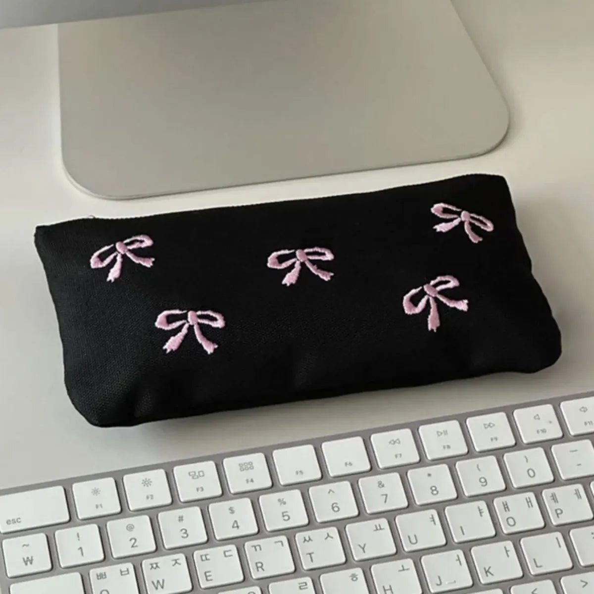 Elegant Bow Embroidery Cosmetic Bag Canvas Pen Case - Smarsty