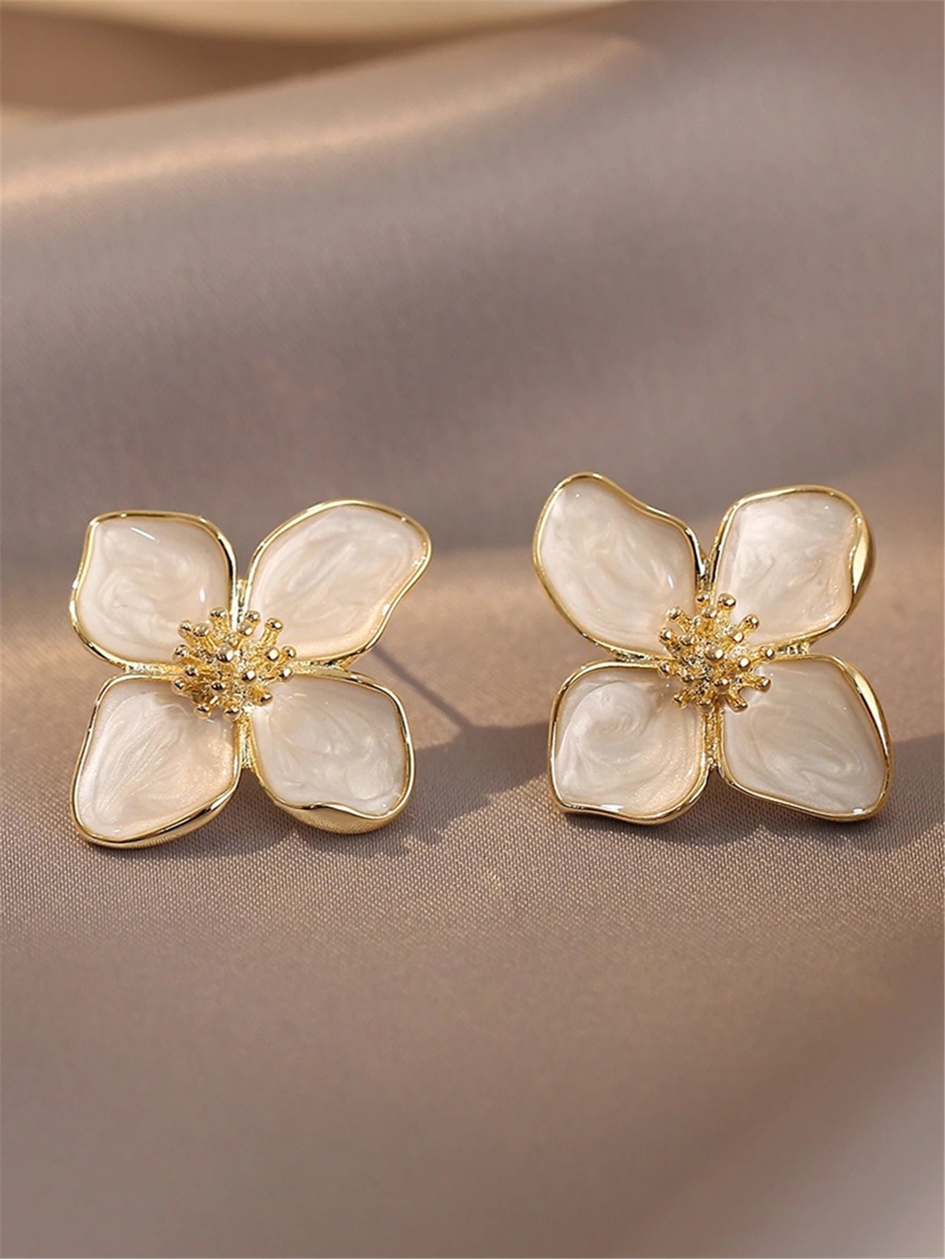 Hibiscus Flower Stud Earrings Romantic Vintage Gift - Smarsty