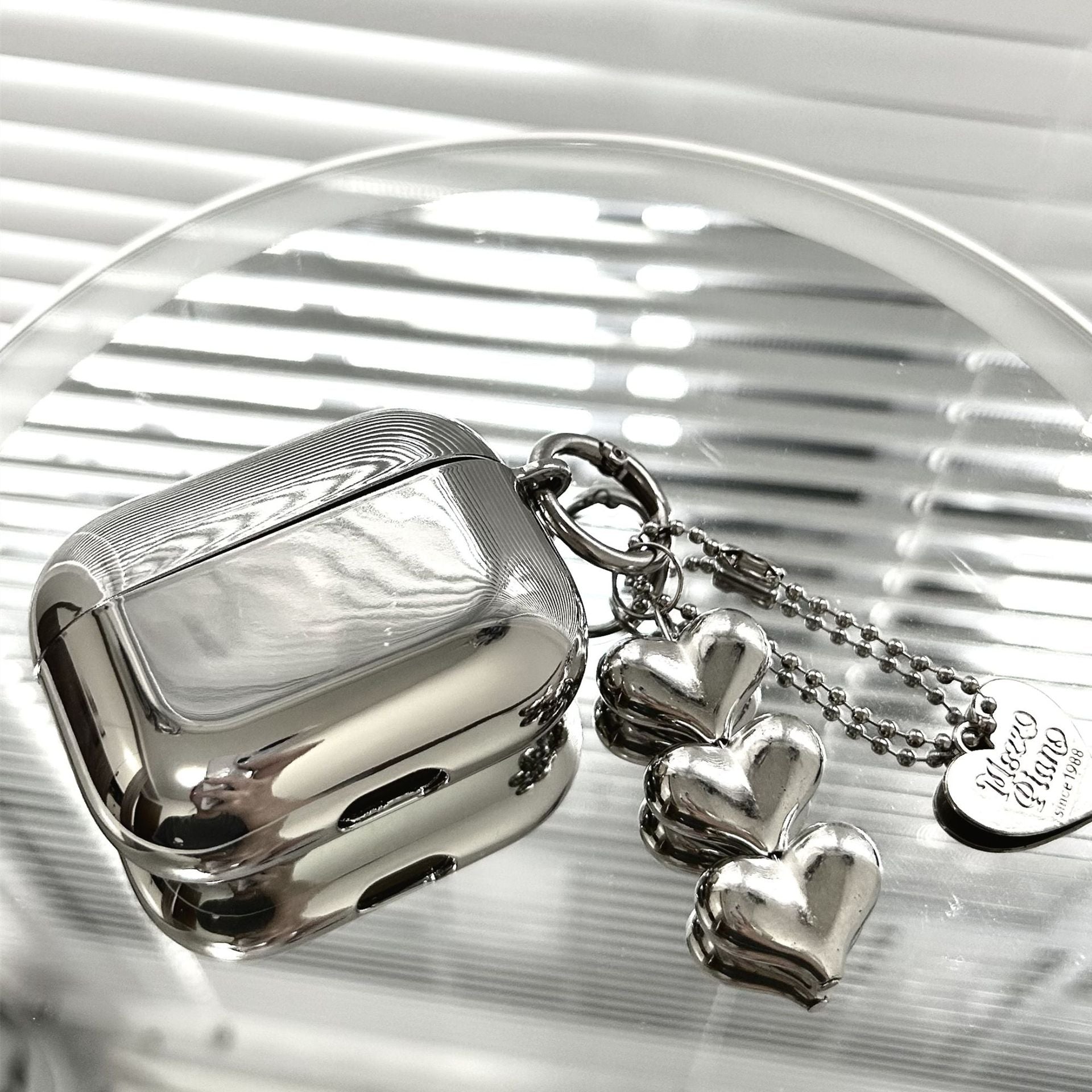 Luxury Silver Earphone Case with Heart Keyring - Smarsty