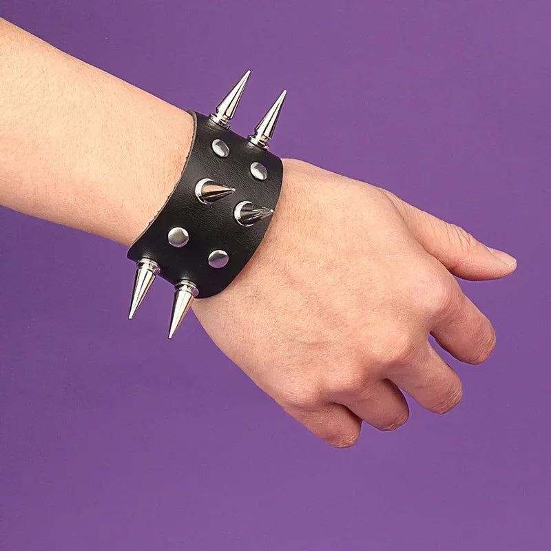 Punk Hip Hop Leather Skull Bracelet for Unisex Fashion - Smarsty