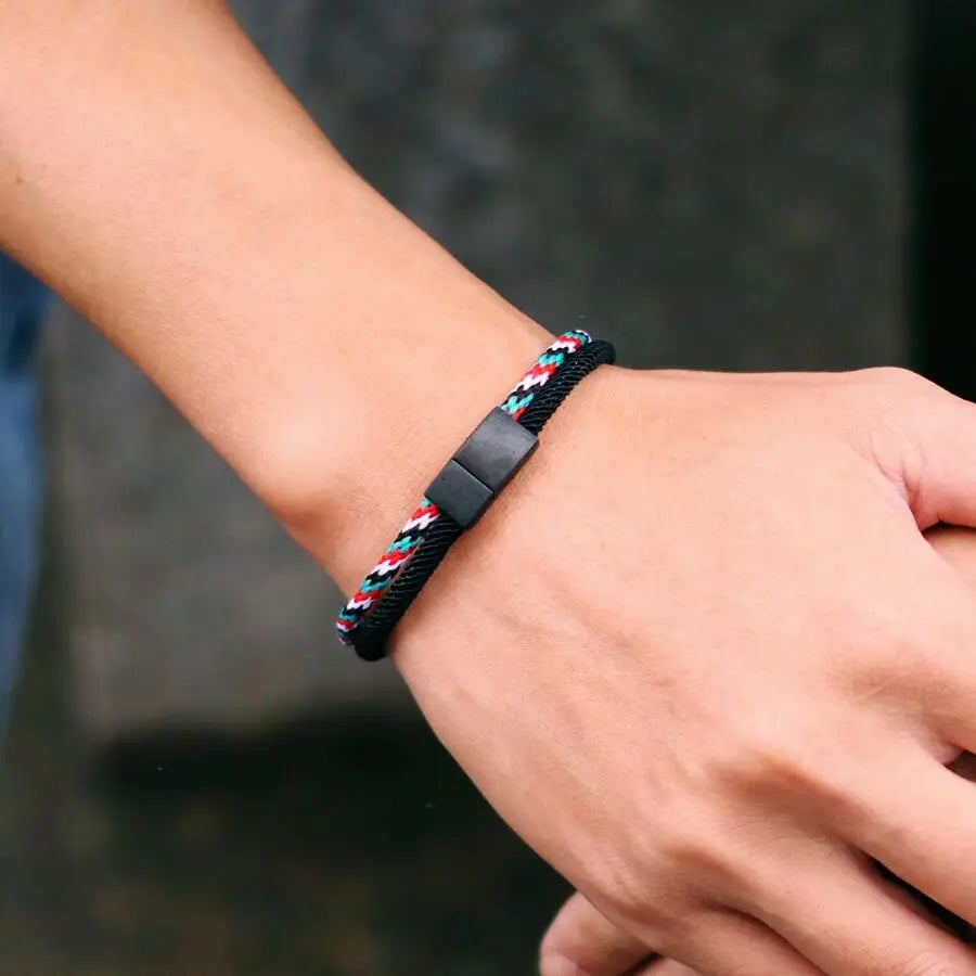 Stylish Paracord Bracelet for Men with Stainless Steel Buckle - Smarsty