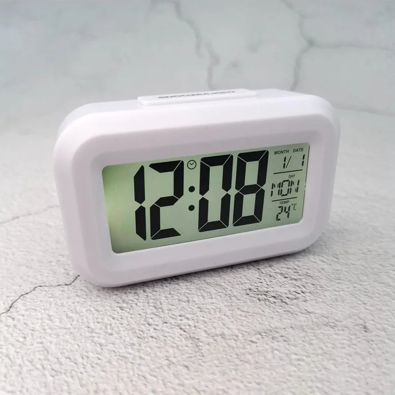 Smart Digital Alarm Clock with Temperature Display - Smarsty