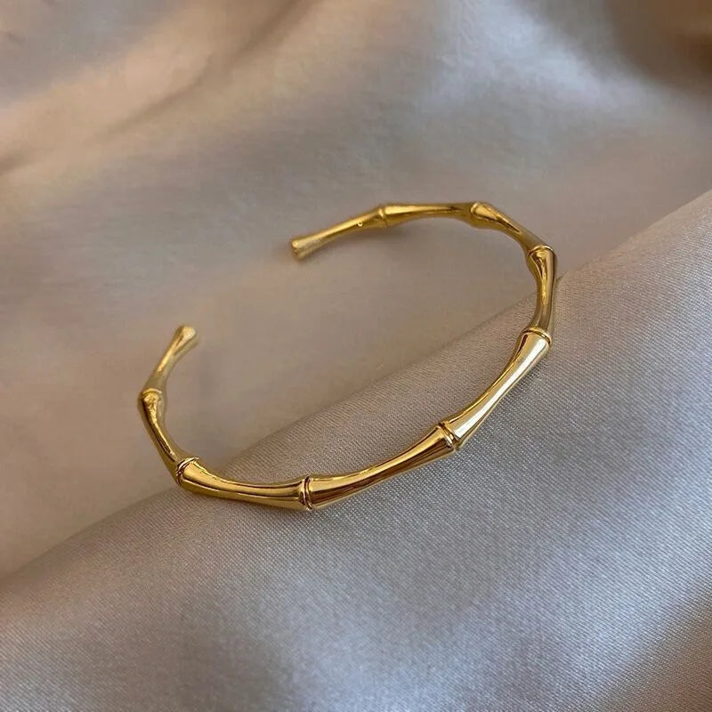 Creative Gold Cuff Bracelet for Women’s Fashion - Smarsty