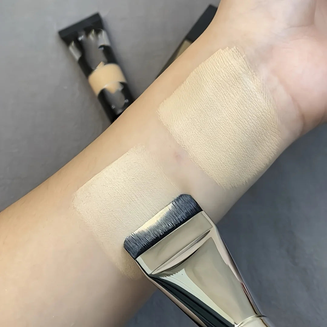 Multi-Use Oval Foundation Brush for Flawless Contouring - Smarsty