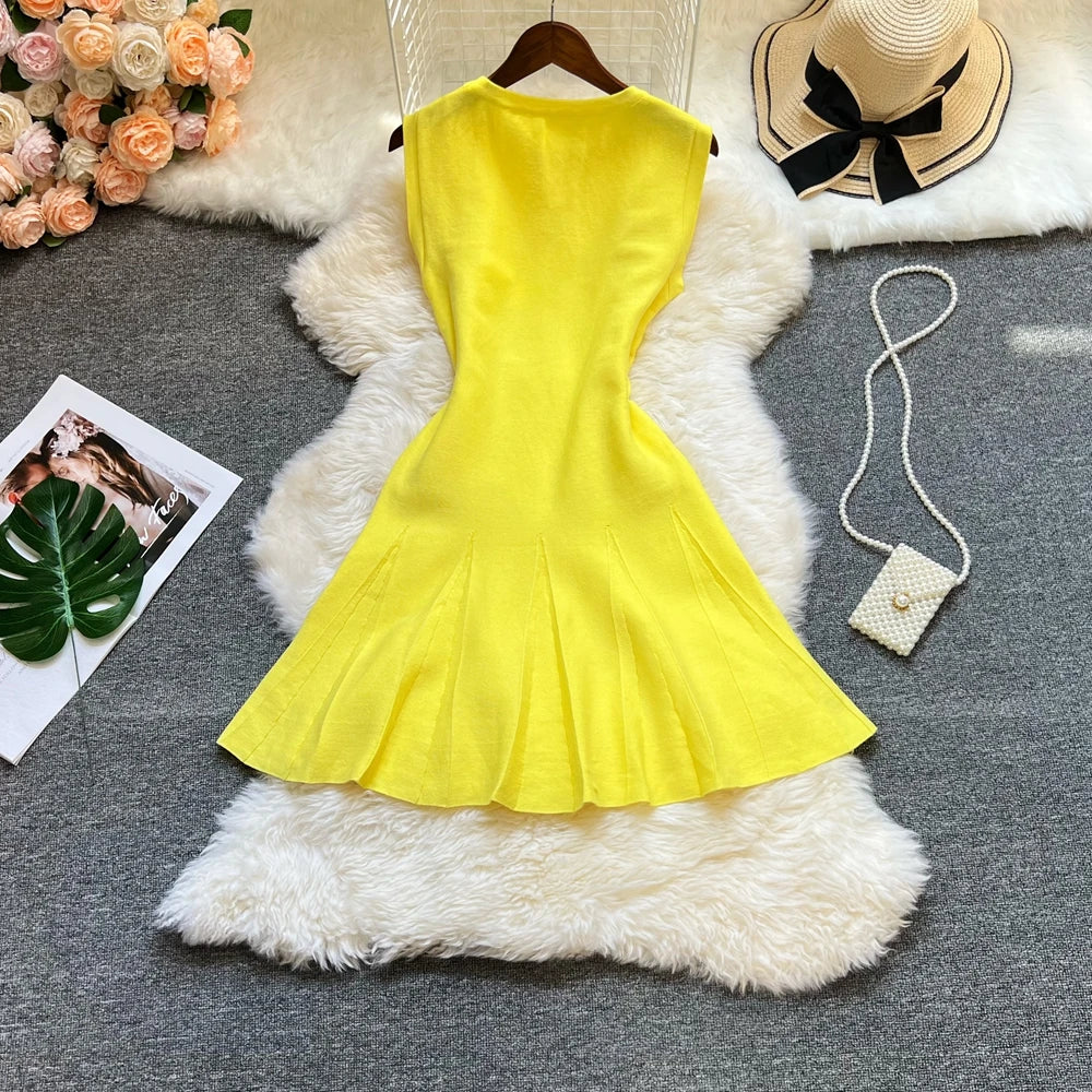YuooMuoo Chic Fashion 2025 Summer Pleated Short Dress Women O-neck Slim Waist A-line Party Dress Streetwear Lady Outfits Vestido - Smarsty