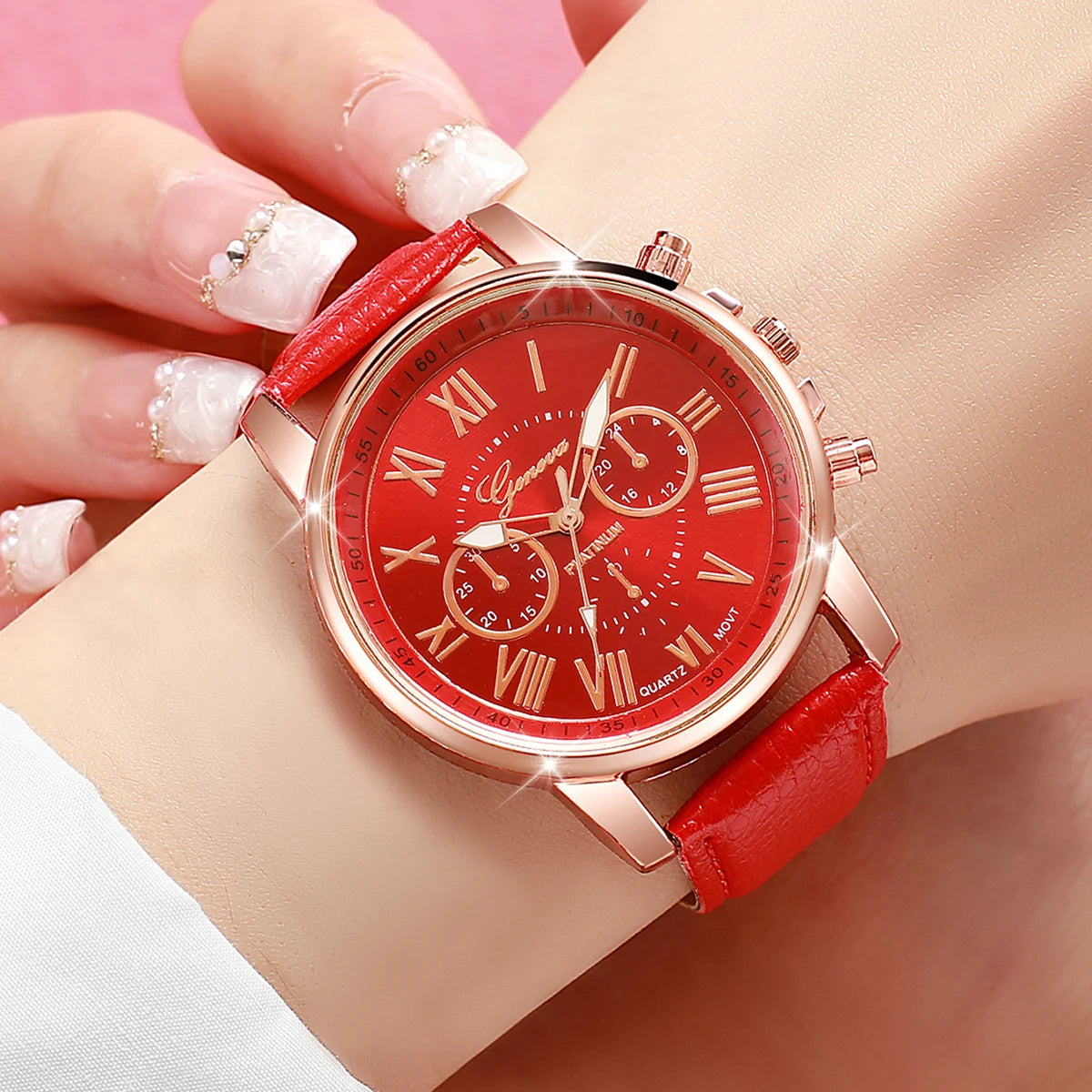Fashionable Women's Quartz Watches with Leather Band - Smarsty