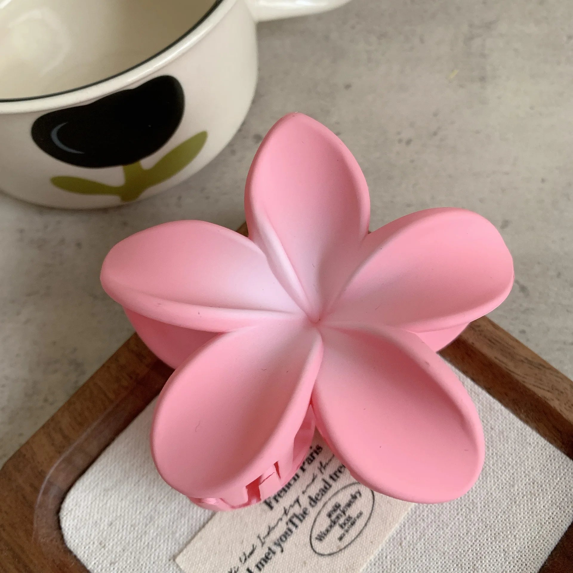 Frosted Egg Flower Hair Claw Clip Secure Hold Beach Stylish - Smarsty