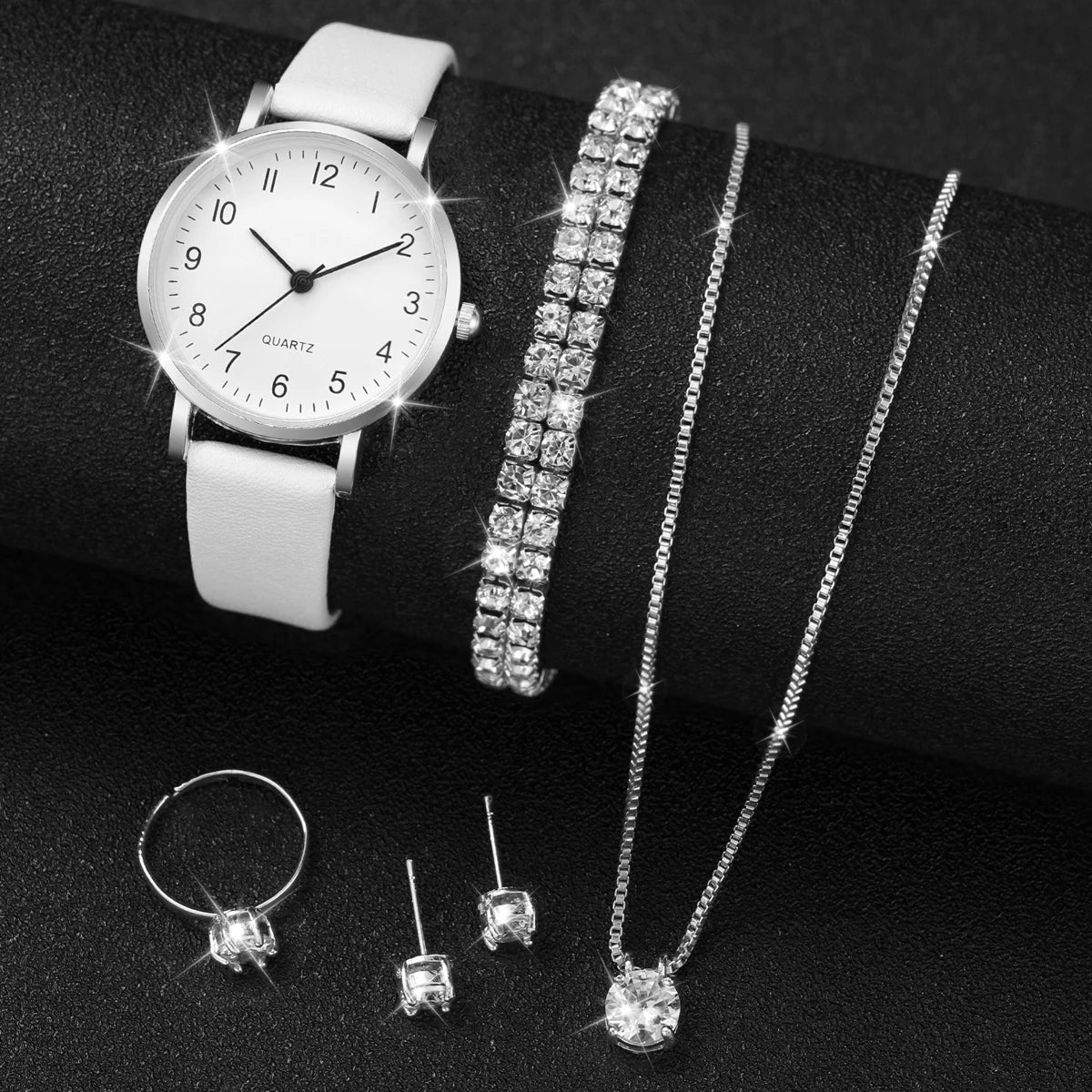 Fashion Women's Quartz Watch with Leather Band and Diamonds - Smarsty