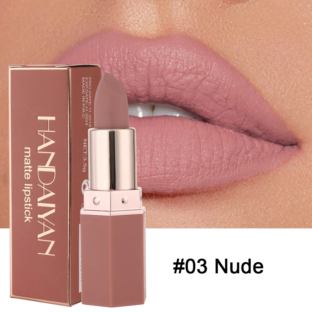 Long-Lasting Matte Lipstick with Velvet Finish - Smarsty