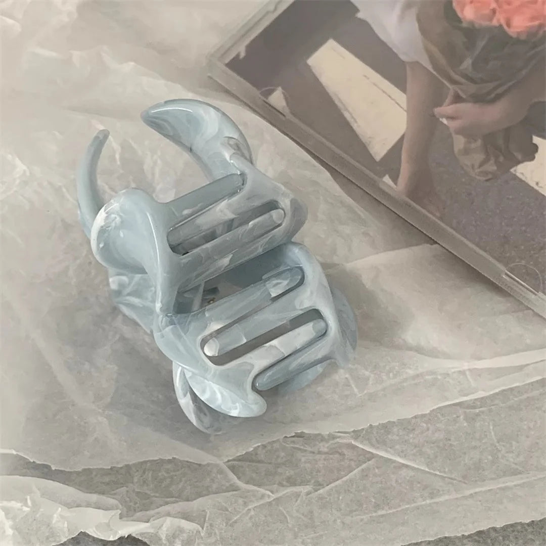 Floral Hair Clip With Strong Grip Lightweight Design - Smarsty