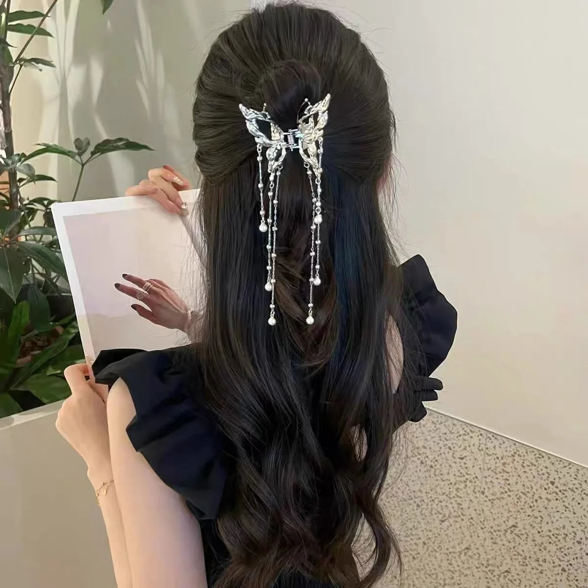 Korean Pearl Butterfly Hair Claw Clip For Women Stylish - Smarsty