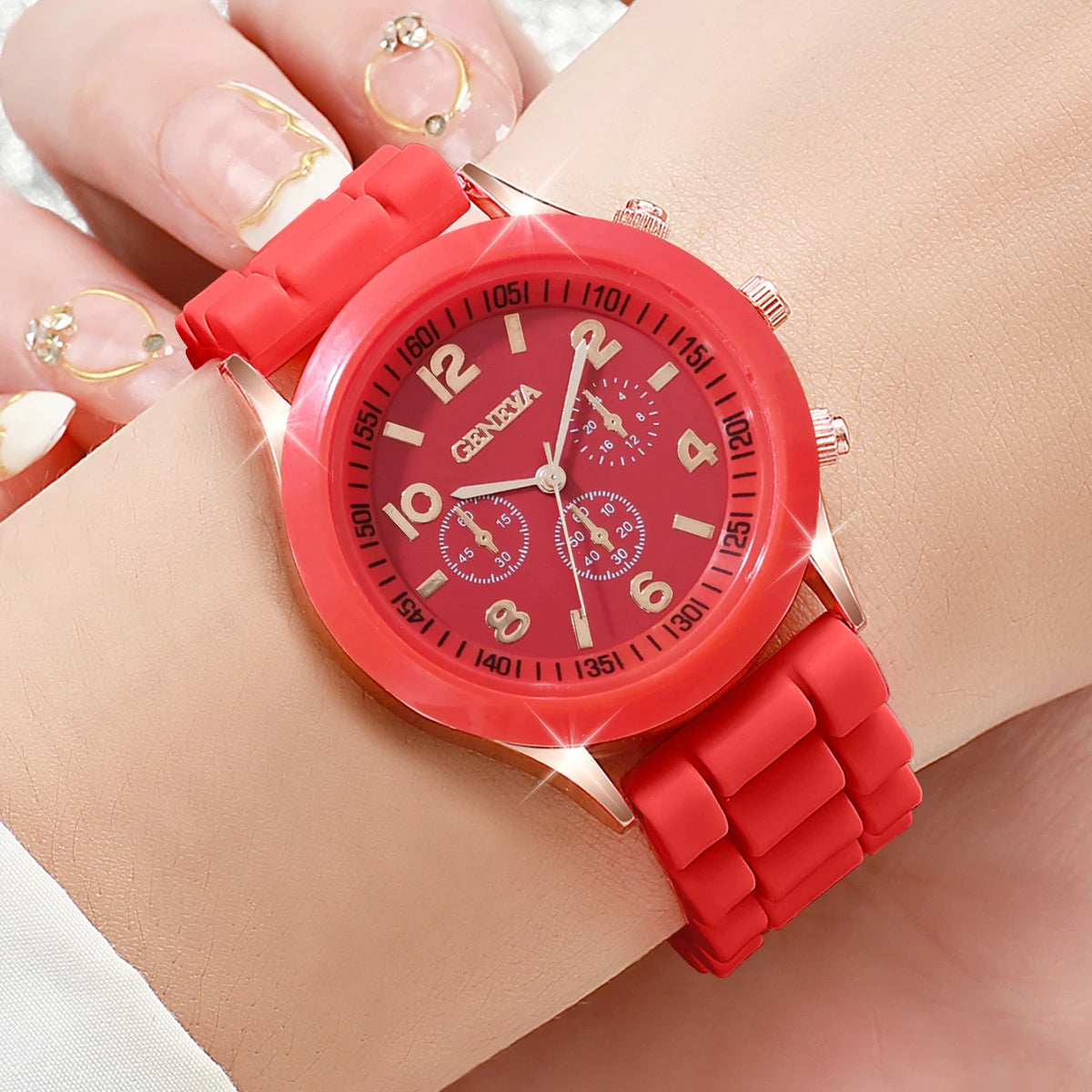 Fashionable Women's Quartz Watches with Leather Band - Smarsty