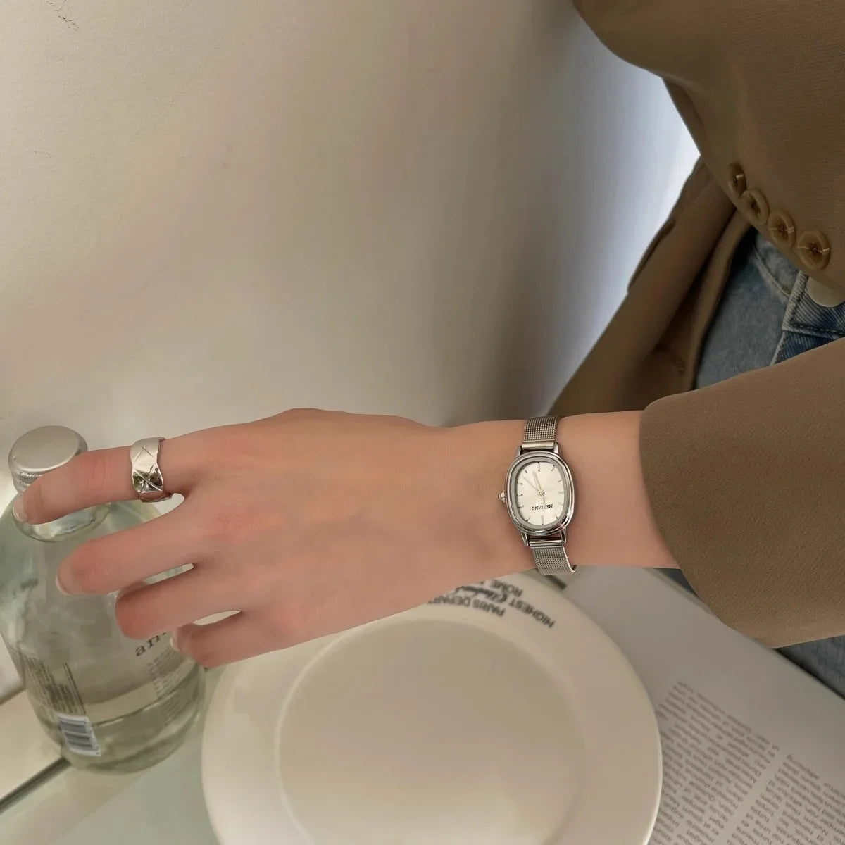 Small Oval Dial Green Quartz Watch for Women - Smarsty