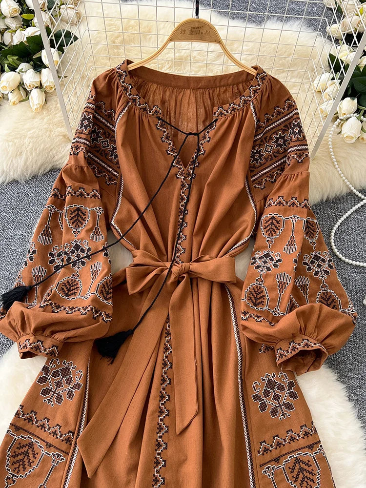 Bohemian Retro Ethnic Style Dress Women's New Spring Autumn Embroidered Lace Up Lantern Sleeves Waist Cinching Long Dress A155 - Smarsty