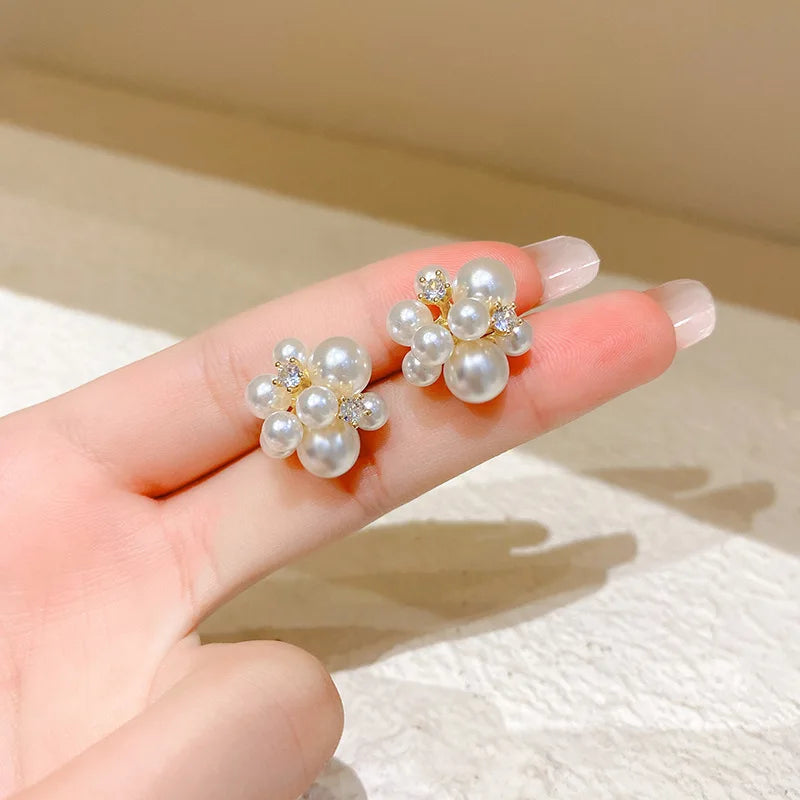 Minimal Geometric Circle Pearl Stud Earrings for Women - Smarsty