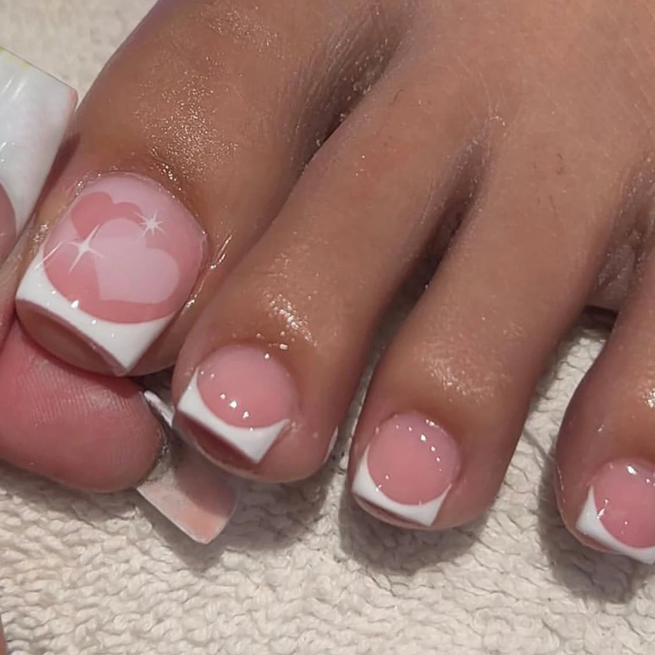 24pcs Glossy Nude Press On Toe Nails With French Edge - Smarsty