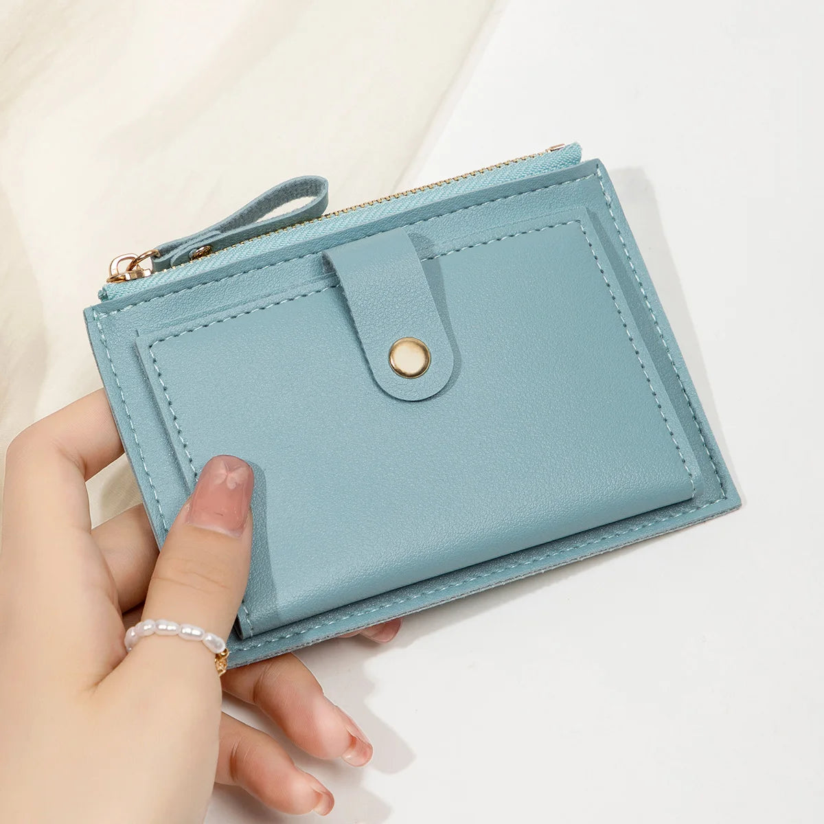 Minimalist and fashionable women's short card bag, ultra-thin mini PU leather zero wallet, women's credit card holder wallet