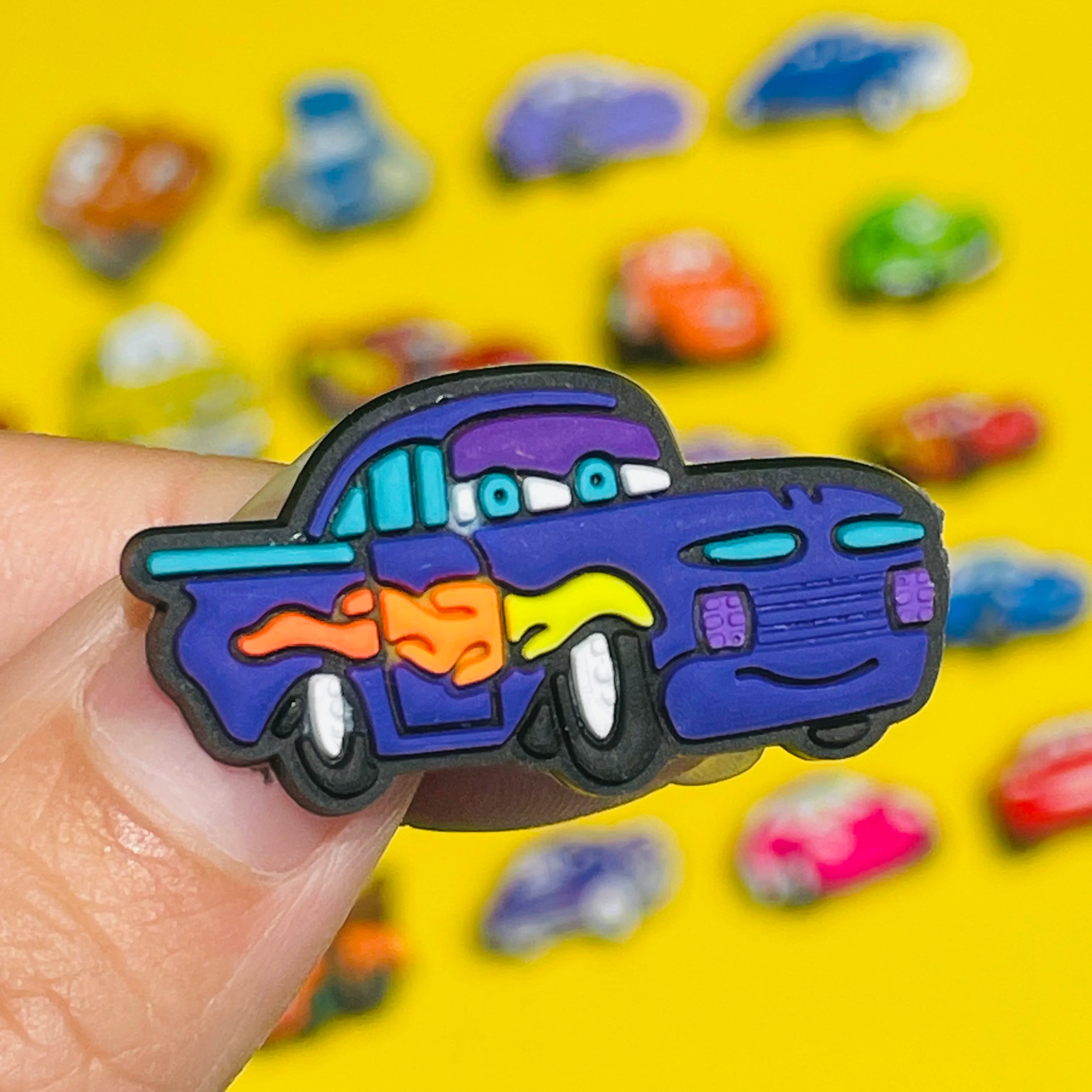 1Pcs Mix Cars Luigi Ramone Lightning McQueen PVC Shoe Charms Kids Popular Buckle Decorations Fit Birthday Gifts