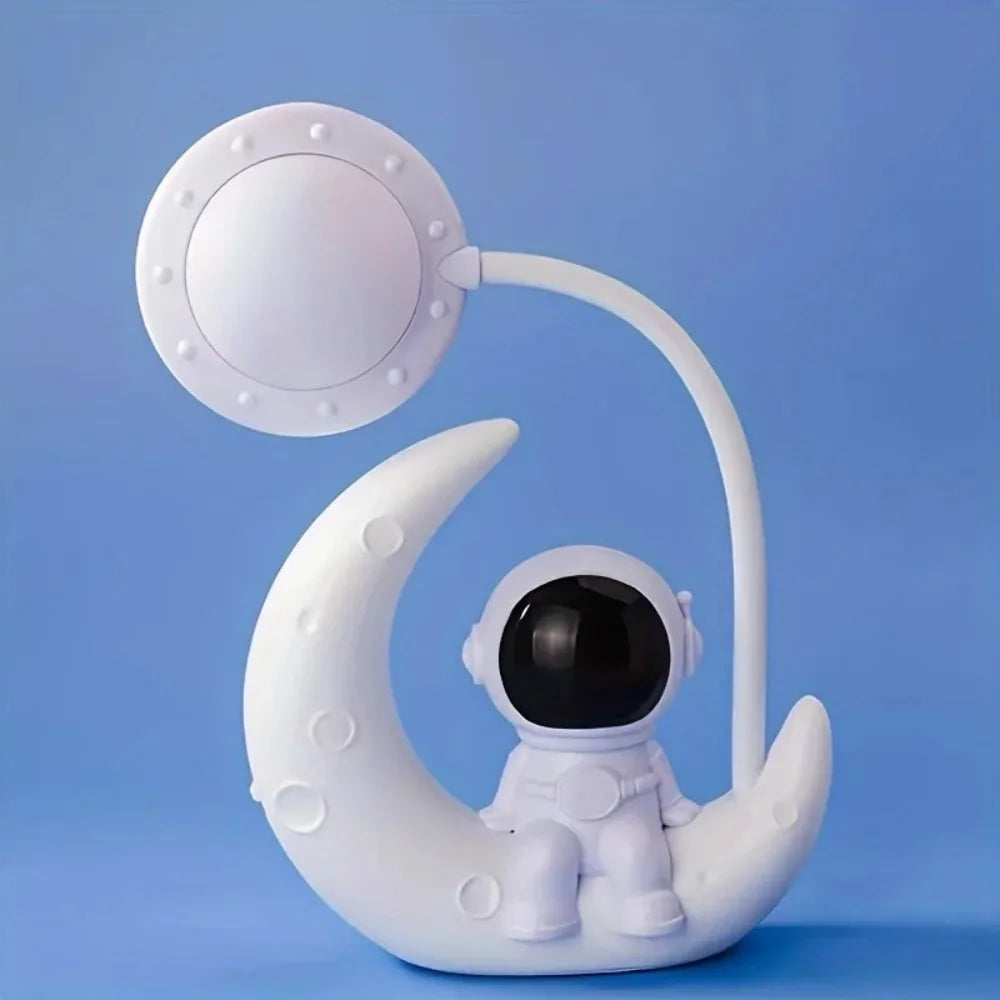 Creative Moon Astronaut Nightlight LED Desk Lamp - Smarsty