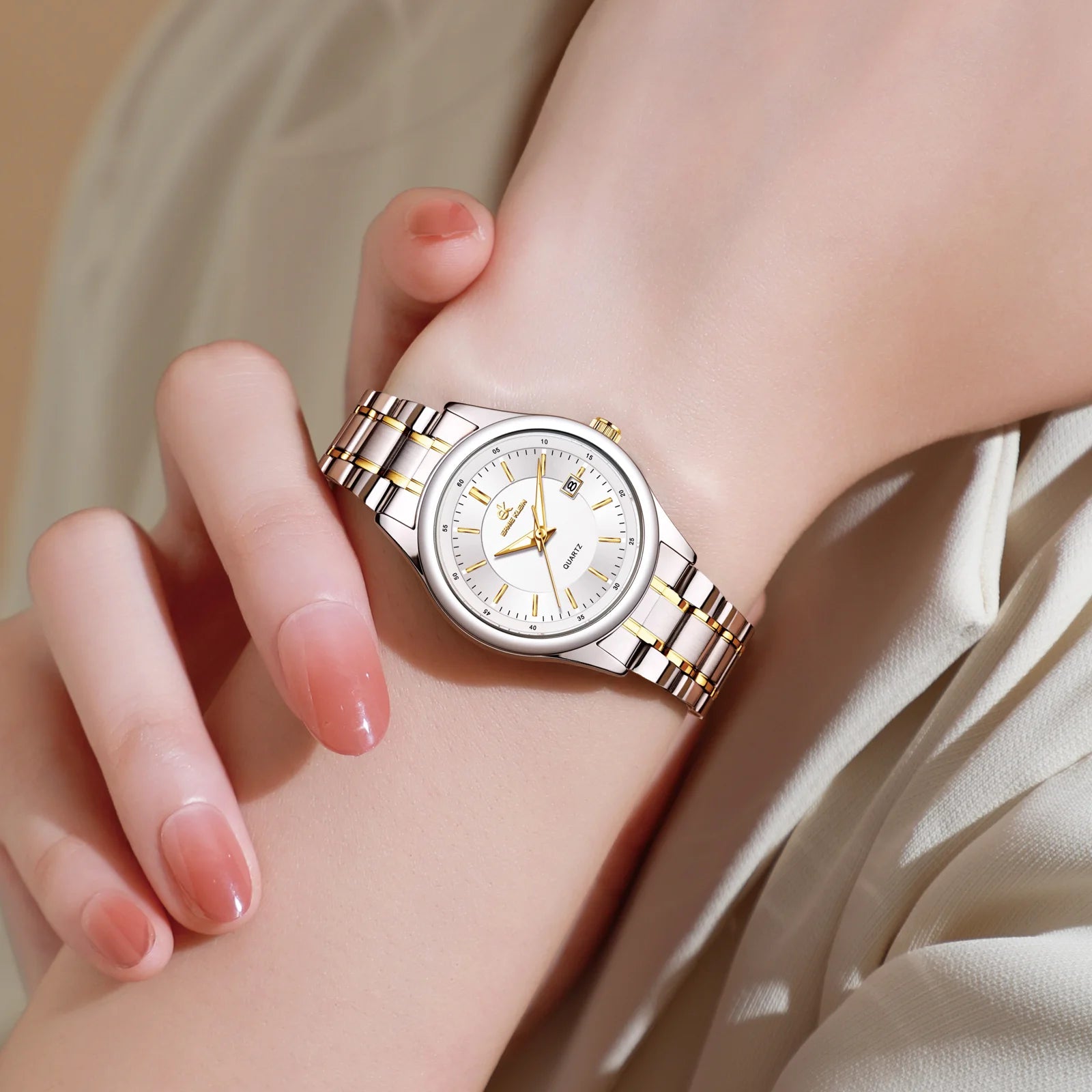 Elegant Waterproof Women's Watch with Luminous Display - Smarsty