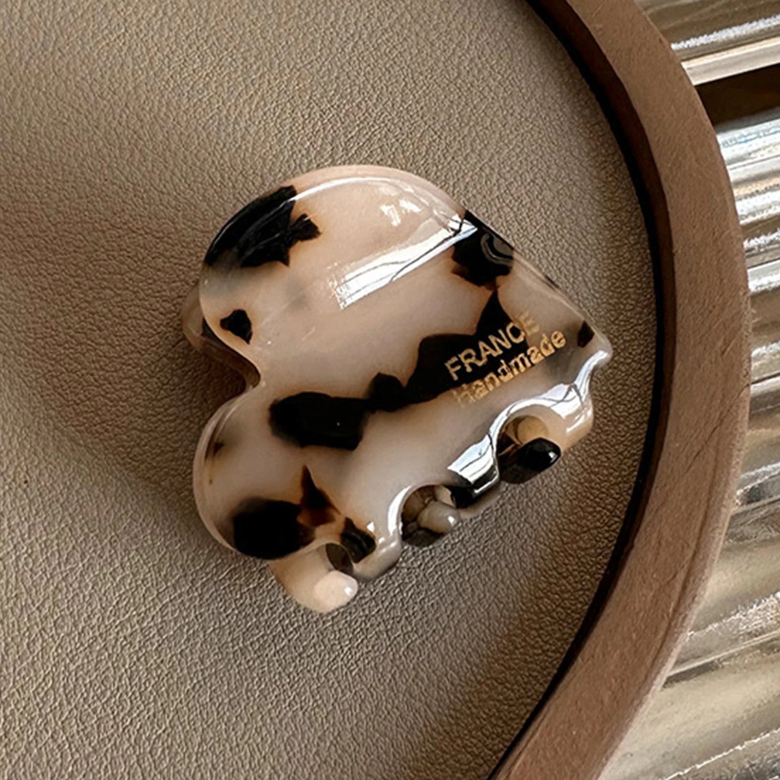 Heart Shaped Hair Claw Clip Secure Elegant Grip For Women - Smarsty