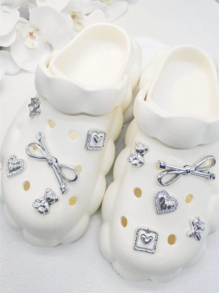 10PCS Shoe Charms ABS Bow Decorations For Sandals Luxury Rhinestone Bear Design Accessories 2024 Women Diy Bling Clog Ornaments