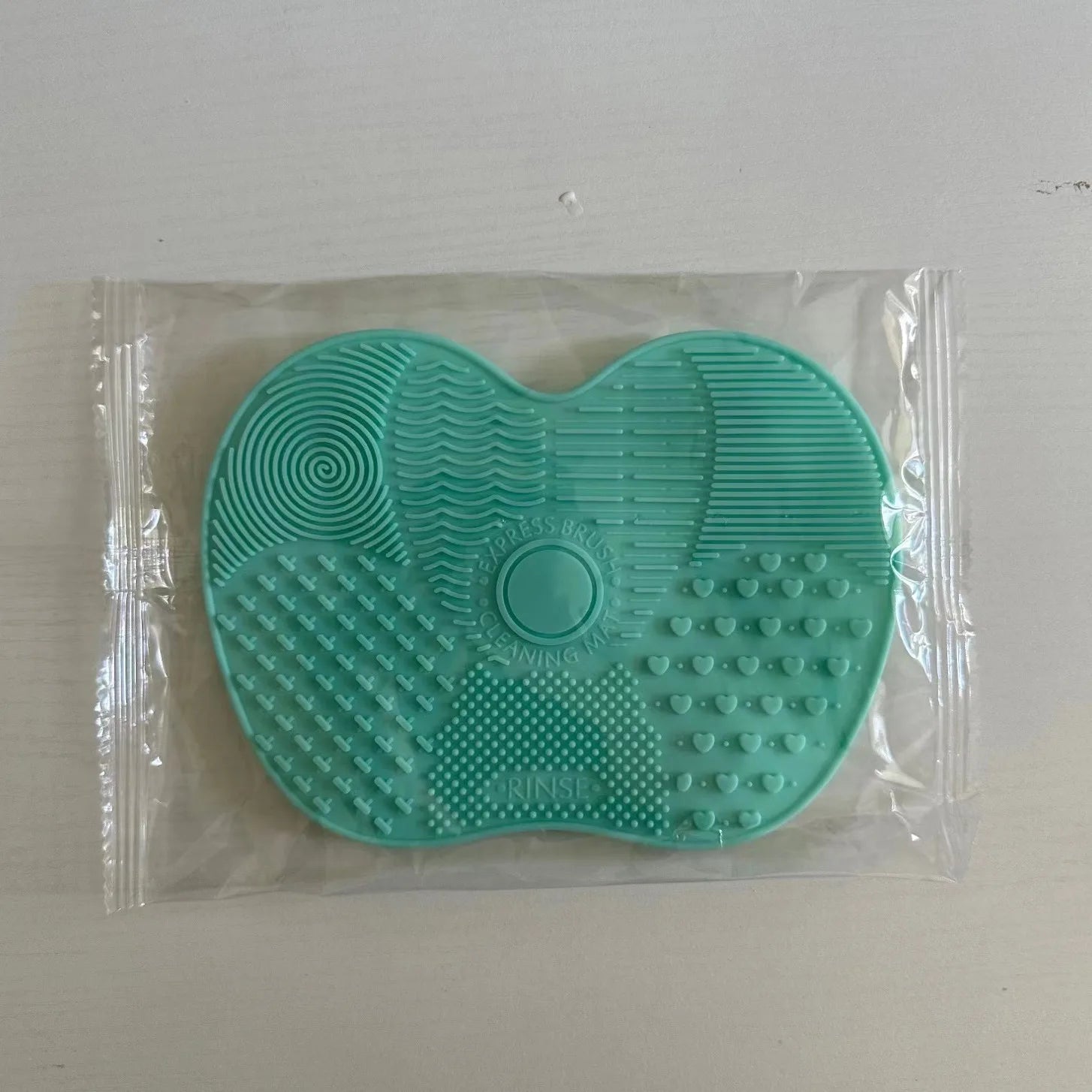 Silicone Apple-Shaped Makeup Brush Cleaner Pad - Smarsty