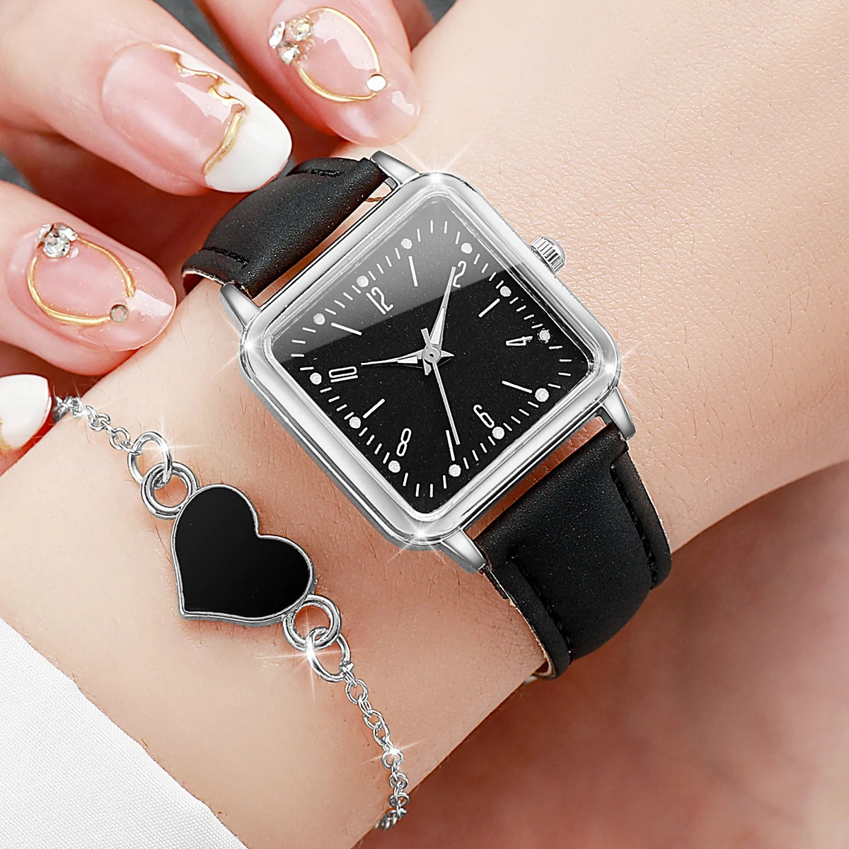 2/4PCS Fashion Square Women's Watch Leather Band Quartz Watches Heart Bracelet Set(Without Box) - Smarsty