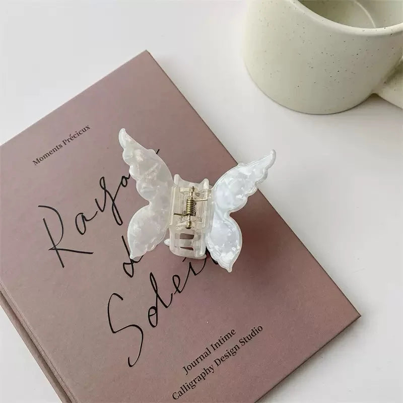 Three Dimensional Butterfly Acetate Hair Clip Lightweight - Smarsty